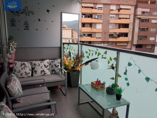 Piso en venta en urbanización con piscina Alcoy - Zona Santa Rosa - ALICANTE