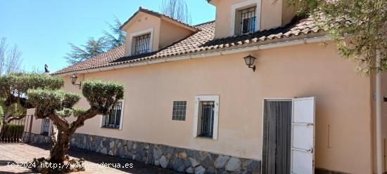 Chalet en venta Gayanes - ALICANTE