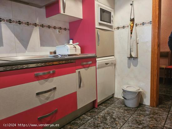 AOC VENDE CHALET INDEPENDIENTE CON 4 HAB ,1 BAÑO,1 ASEO, PISCINA Y GARAJE - TOLEDO