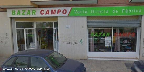 Local comercial en Aspe, Alicante. A pie de calle. 653 m2 en una planta. Mas patio interior 360 m2. 