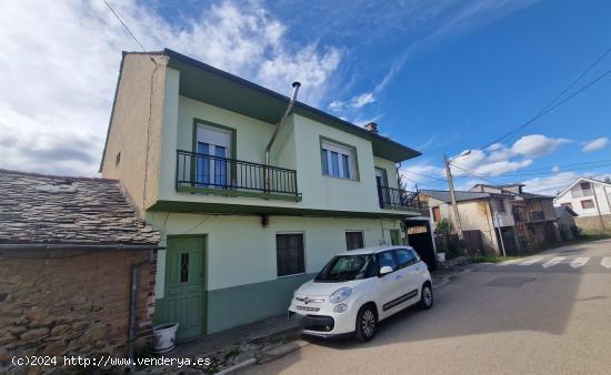  SE VENDE CASA CON UNA EXCELENTE UBICACION EN CARRACEDELO - VILLAMARTIN DE LA ABADIA - LEON 