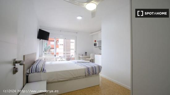 Habitaciones en alquiler en chill apartamento de 5 dormitorios en Benimaclet - VALENCIA