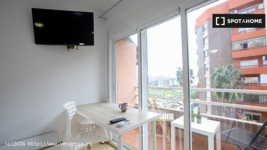 Habitaciones en alquiler en chill apartamento de 5 dormitorios en Benimaclet - VALENCIA