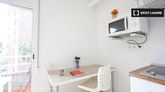 Habitaciones en alquiler en chill apartamento de 5 dormitorios en Benimaclet - VALENCIA