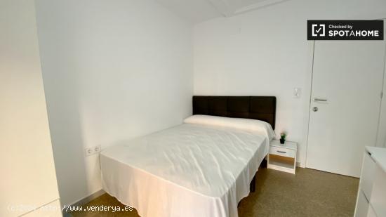 Cool room en alquiler en apartamento de 6 dormitorios, Algirós - VALENCIA