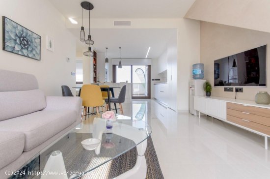 Bungalow en venta a estrenar en Torrevieja (Alicante)