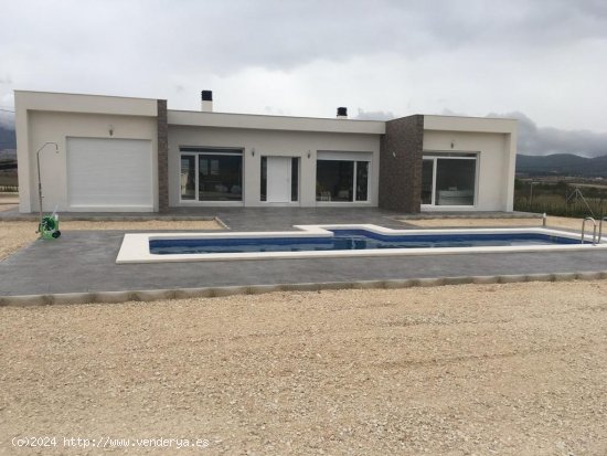 Villa en venta a estrenar en Pinoso (Alicante)