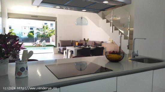 Villa en venta a estrenar en Orihuela (Alicante)