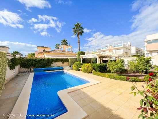 Villa en venta en Ciudad Quesada (Alicante)