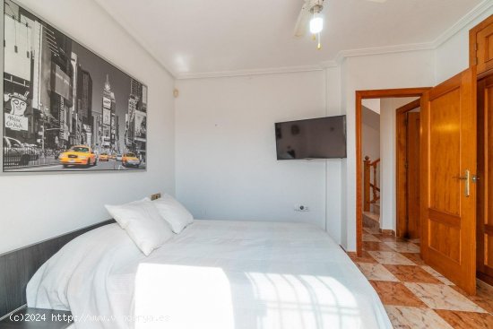 Chalet en venta en Orihuela (Alicante)