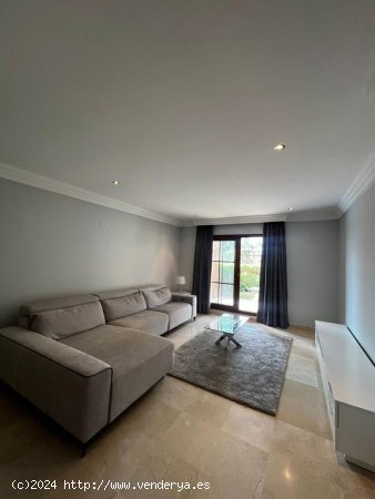 Apartamento en alquiler en Benahavís (Málaga)