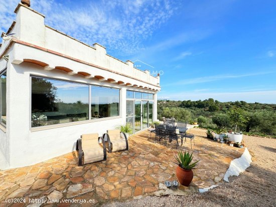  Chalet en venta en Camarles (Tarragona) 