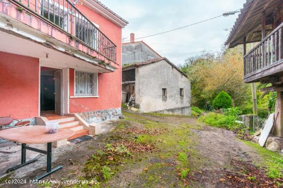 CASA, CUADRAS, PANERA Y PAJAR LA COLLADA - ASTURIAS