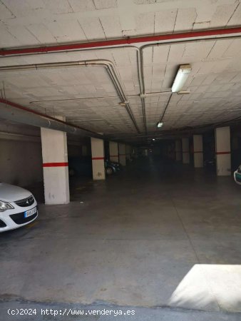 Garaje en venta en Benalmádena (Málaga)