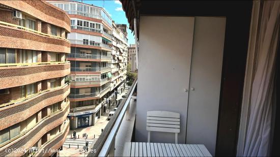 Piso en Venta en el Centro de Alicante - ALICANTE