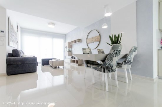 Villa en venta en San Miguel de Salinas (Alicante)