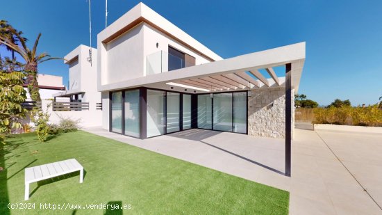 Villa en venta a estrenar en Orihuela (Alicante)