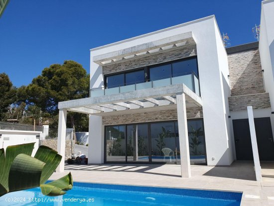 Casa en venta a estrenar en Moraira (Alicante)