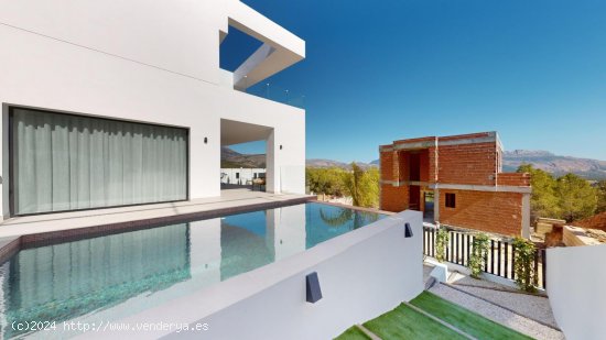 Villa en venta a estrenar en Polop (Alicante)