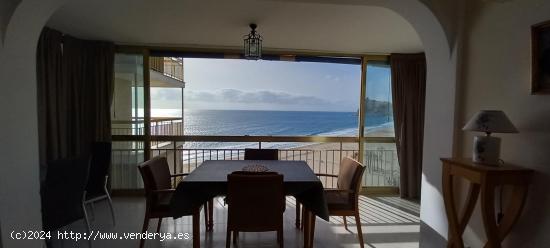 APARTAMENTO PRIMERA LINEA PLAYA  PONIENTE BENIDORM - ALICANTE