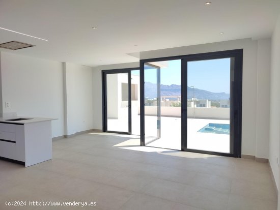 Villa en venta a estrenar en Polop (Alicante)