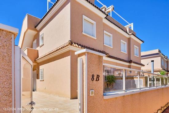 🌟 EXCLUSIVA OPORTUNIDAD EN LOMAS DE CABO ROIG 🌟 - ALICANTE