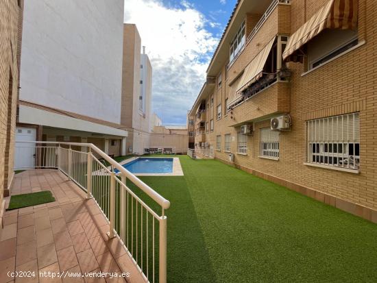 BONITO PISO CON GARAJE Y PISCINA COMUNITARIA!! - ALICANTE