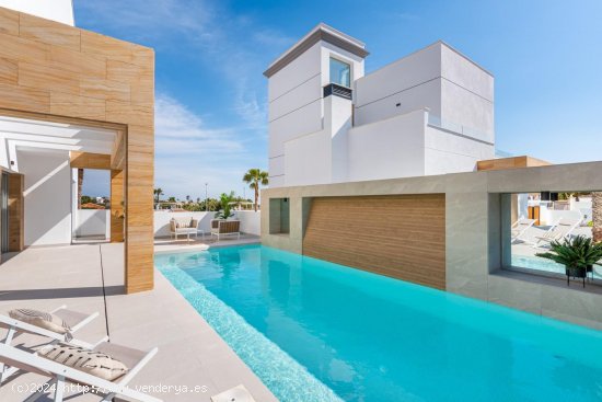 Villa en venta a estrenar en Rojales (Alicante)