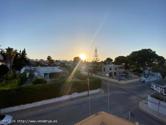 Chalet independiente  en Los Balcones - ALICANTE