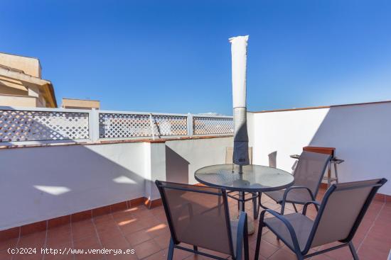 ATICO EN ARMILLA,  CON TERRAZA,  AMUEBLADO, GARAJE Y TRASTERO. - GRANADA