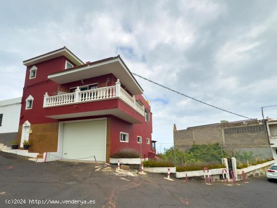 SE VENDE CASA FAMILAR EN ICOD DE LOS VINOS - SANTA CRUZ DE TENERIFE