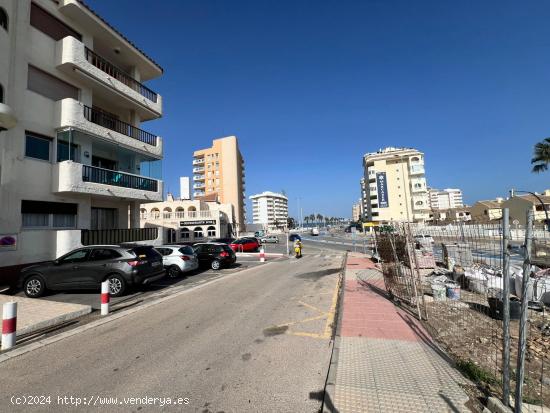 Planta baja en La Manga - MURCIA