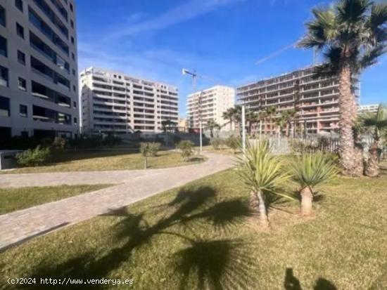 FANTÁSTICO APARTAMENTO CON VISTA AL MAR EN PRIMERA LÍNEA DE PUNTA PRIMA - BALEARES