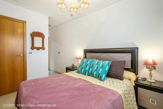 Apartamento con dos dormitorios y dos baños + garaje cerrado en La Mata - ALICANTE