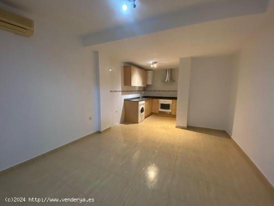 Apartamento en Moncofa con Terraza, Ascensor y Ubicación Ideal - CASTELLON