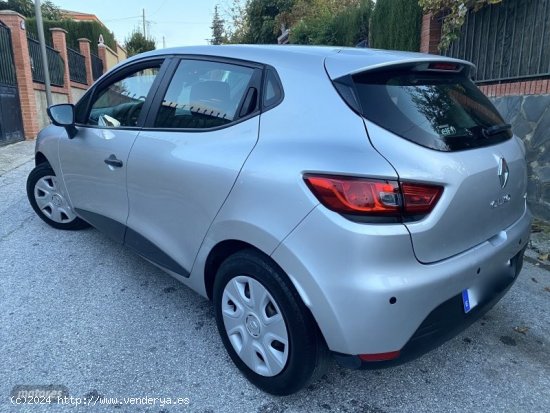 Renault Clio 1.5 D SPORT-KLIMA A/C-BLUETOOTH-PARKTRONIC-TEMPOMAT de 2015 con 202.000 Km por 5.300 EU