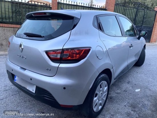 Renault Clio 1.5 D SPORT-KLIMA A/C-BLUETOOTH-PARKTRONIC-TEMPOMAT de 2015 con 202.000 Km por 5.300 EU