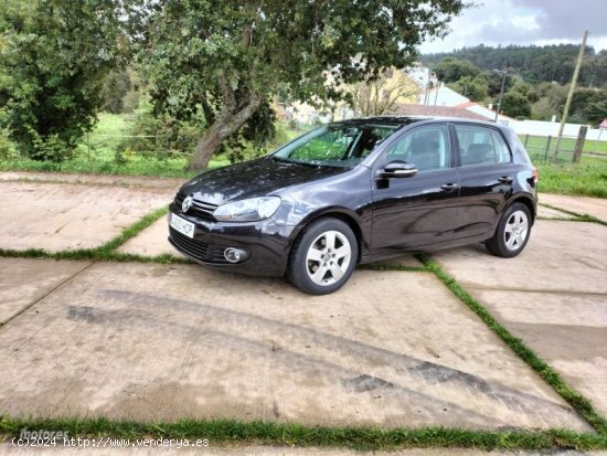 Volkswagen Golf 1.6 TDI 105 BLUE MOTIO de 2011 con 152.730 Km por 10.900 EUR. en A Coruna