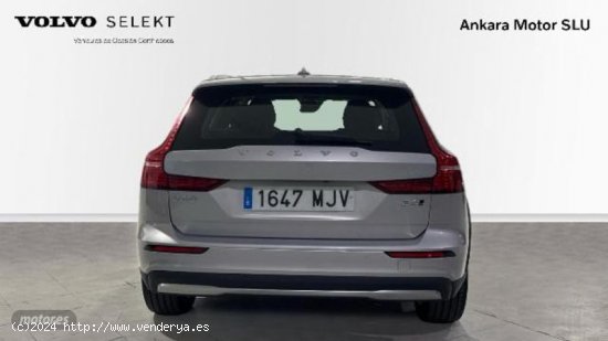 Volvo V 60 V60 Cross Country Core, B4 (diesel) AWD, Diesel de 2023 con 32.274 Km por 42.400 EUR. en 