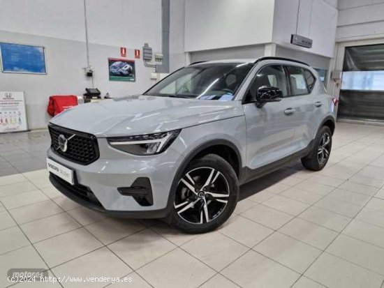 Volvo XC40 XC40 Plus, T2 automatico, Gasolina, Dark de 2023 con 13.000 Km por 36.750 EUR. en Navarra