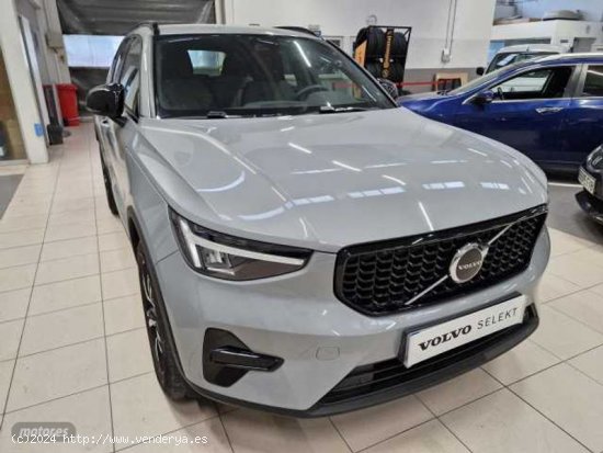 Volvo XC40 XC40 Plus, T2 automatico, Gasolina, Dark de 2023 con 13.000 Km por 36.750 EUR. en Navarra