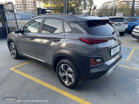 Hyundai Kona 1.6 GDI HEV Tecno Red DCT de 2020 con 56.000 Km por 21.000 EUR. en Madrid