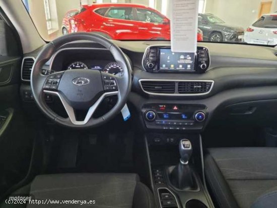 Hyundai Tucson 1.6 GDi Klass 4x2 de 2018 con 90.000 Km por 16.990 EUR. en Madrid