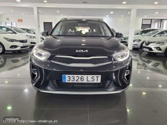 Kia Stonic 1.2 DPi 62kW (84CV) Concept de 2021 con 25.300 Km por 15.490 EUR. en Madrid