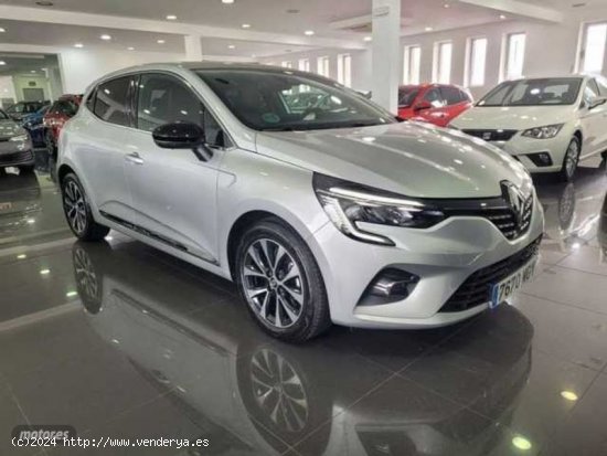 Renault Clio Techno TCe 103 kW (140CV) de 2023 con 26.796 Km por 18.490 EUR. en Madrid