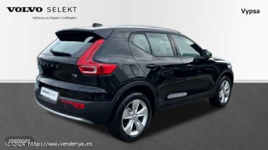 Volvo XC40 XC40 Core, T2 Automatica Microhibrido, Gasolina de 2024 con 24.532 Km por 33.900 EUR. en 