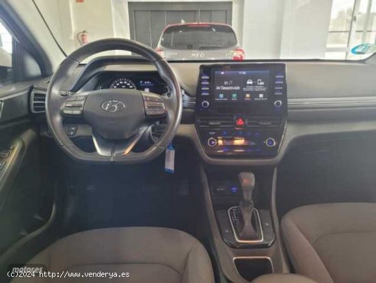 Hyundai Ioniq 1.6 GDI HEV Klass DCT de 2021 con 64.205 Km por 19.500 EUR. en Madrid