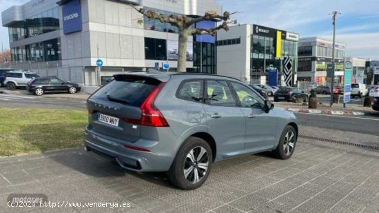 Volvo XC 60 XC60 Recharge Plus, T6 eAWD Hibrido enchufable, Electrico/Gasolina, Dark de 2024 con 16.