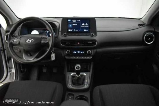 Hyundai Kona 1.0 TGDI Maxx 4x2 de 2023 con 17.283 Km por 19.800 EUR. en Murcia