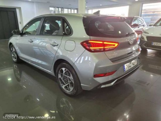 Hyundai i30 1.0 TGDI 48V Klass de 2024 con 11.178 Km por 22.490 EUR. en Madrid